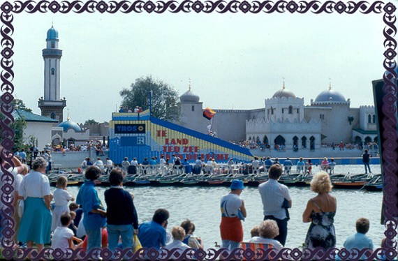 Te land, ter zee en in de lucht vanaf de Vonderplas -|- Foto: EAH  het WWCW 2004