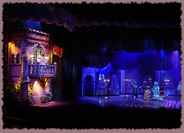 De Wonderlijke Efteling-show -|- Foto: Bram Elstak  Het WWCW 2003