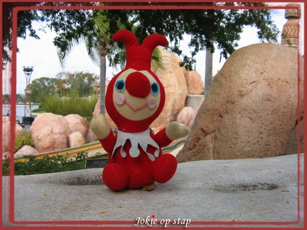 Jokie op stap in Epcot -|- Foto: Jorn van de Wetering © het WWCW 2005