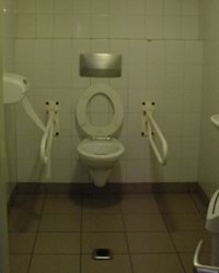 Invaliden toilet Gemack  -|- Foto: Friso Geerlings (c) Het WWCW 2001