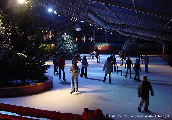 De ijsbaan tijdens WE4 -|- Foto: Friso Geerlings 2002 - Edits:   Het WWCW 2003