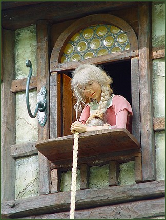 Raponsje raponsje, laat vallen je haar...  -|- Foto: Kees Iriks  het WWCW 2005