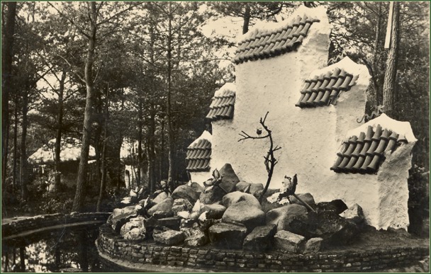 Ansichtkaart 'Natuurpark de Efteling' - De Chinese Nachtegaal -|- Scan: Friso Geerlings  het WWCW 2005