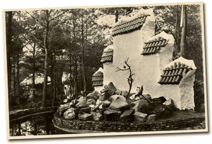 De eerste Chinese Nachtegaal -|- Oude prentbriefkaart Natuurpark de Efteling. Collectie: het WWCW