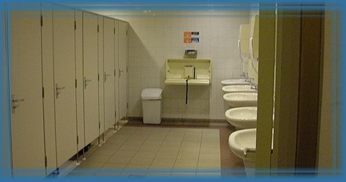 Overzicht Toiletten Carrouselpaleis -|- Foto: Friso Geerlings (c) Het WWCW 2001