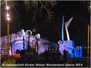 Buitenaanzicht Kinder Winter Wonderland WE4 -|- Foto: Friso Geerlings 2003 - Edits:   Het WWCW 2003